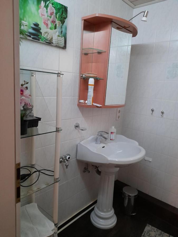 Zimmervermietung Bully Apartman Meyenburg  Kültér fotó