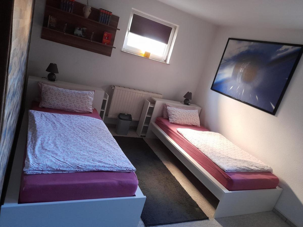 Zimmervermietung Bully Apartman Meyenburg  Kültér fotó